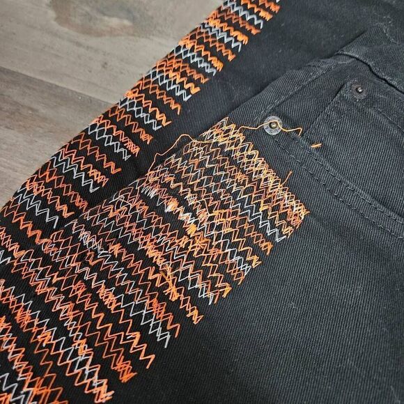 Levi's Hand-Embroidered Jeans - Picture 4 of 12